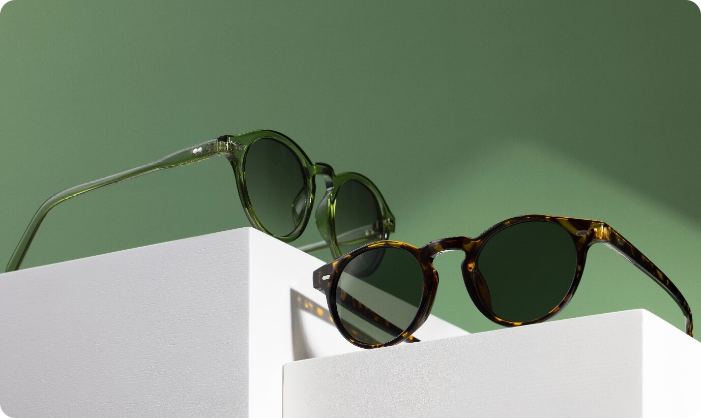 glasses-with-slightly-rounded-frame4@2x